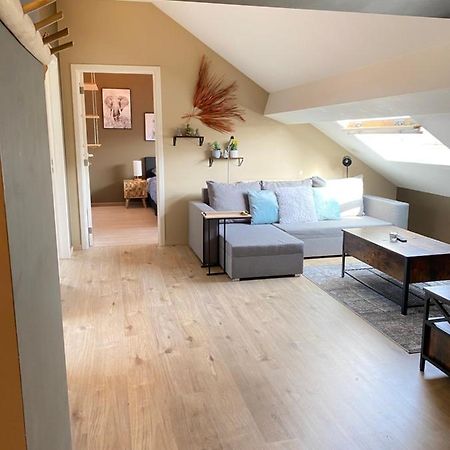 Cosy 2-Bedroom Apartment In The Center Of Hotton Εξωτερικό φωτογραφία