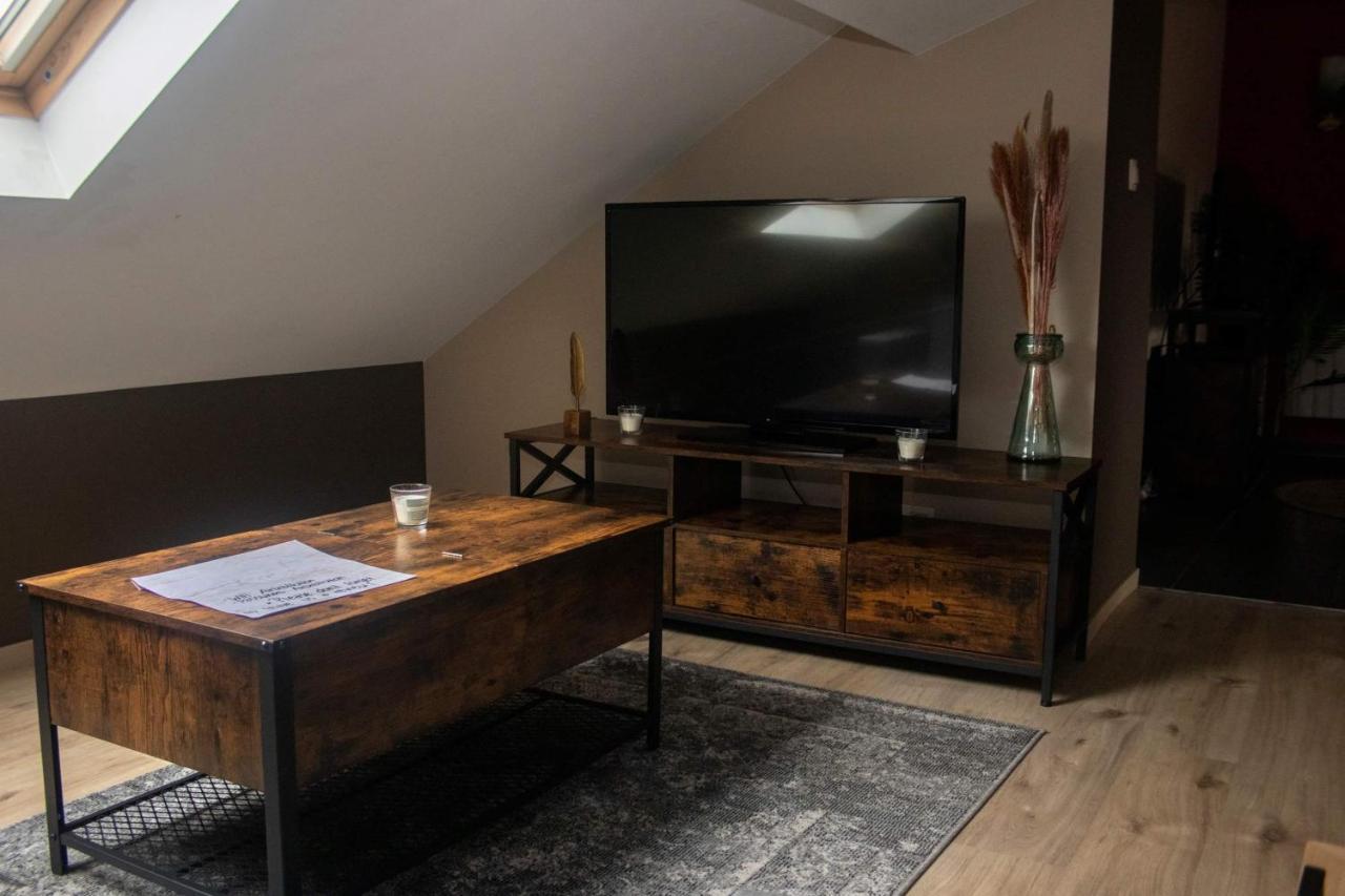 Cosy 2-Bedroom Apartment In The Center Of Hotton Εξωτερικό φωτογραφία