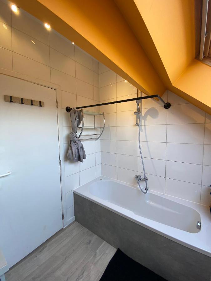 Cosy 2-Bedroom Apartment In The Center Of Hotton Εξωτερικό φωτογραφία